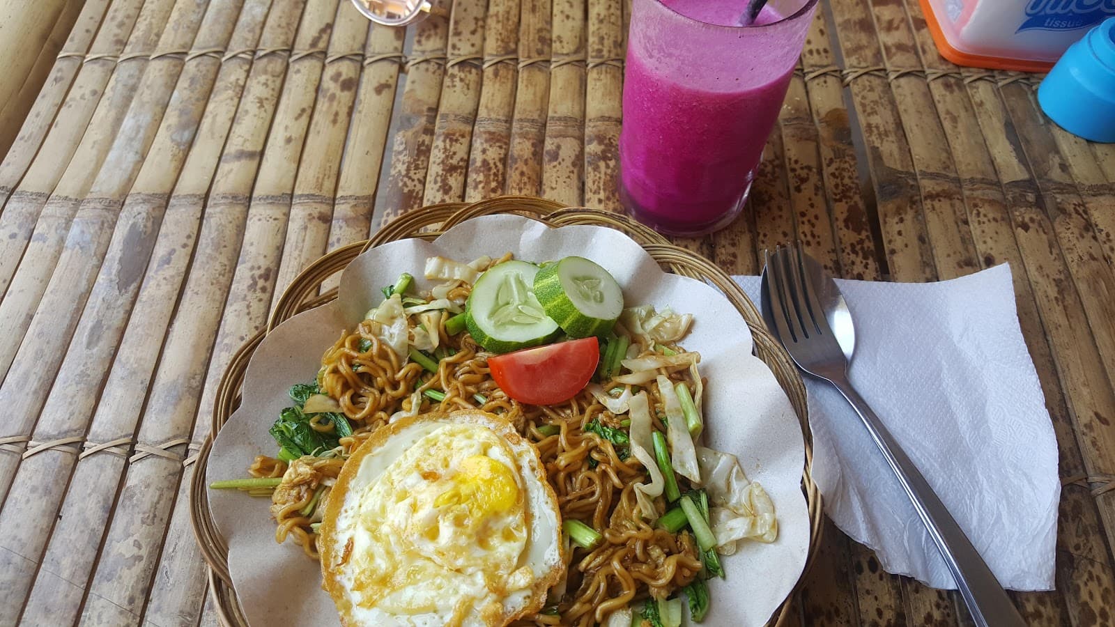 eazy gili waroeng 2