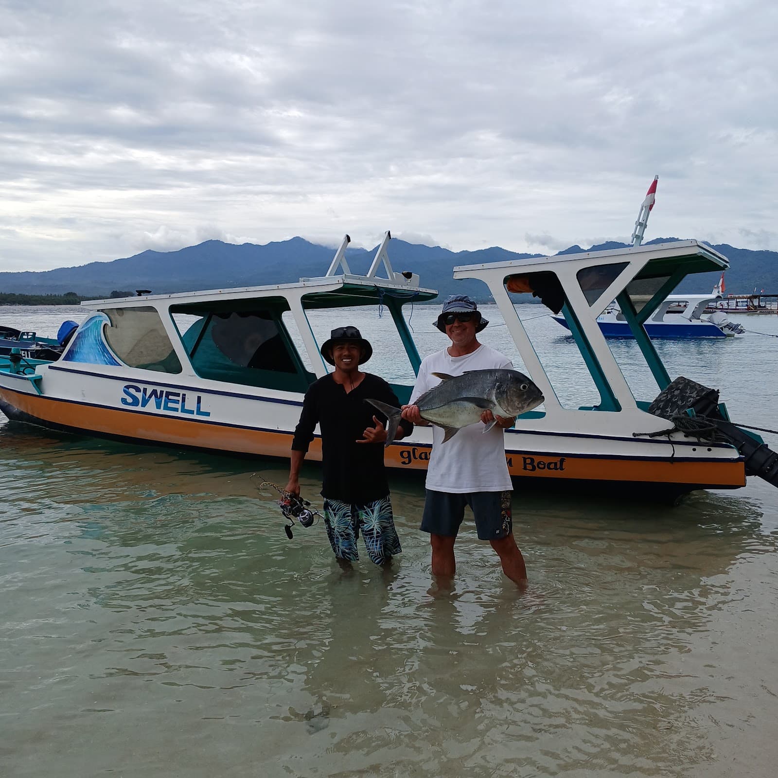 Glass Bottom Boat Gili Air 2