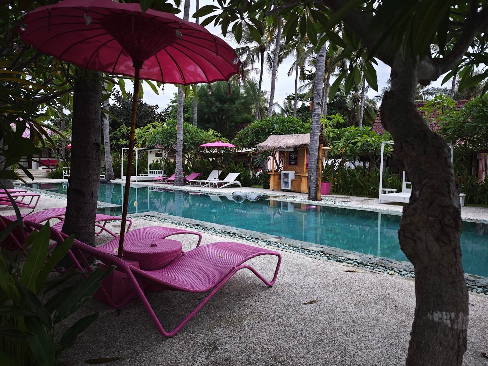 PinkCoco Gili Air 3