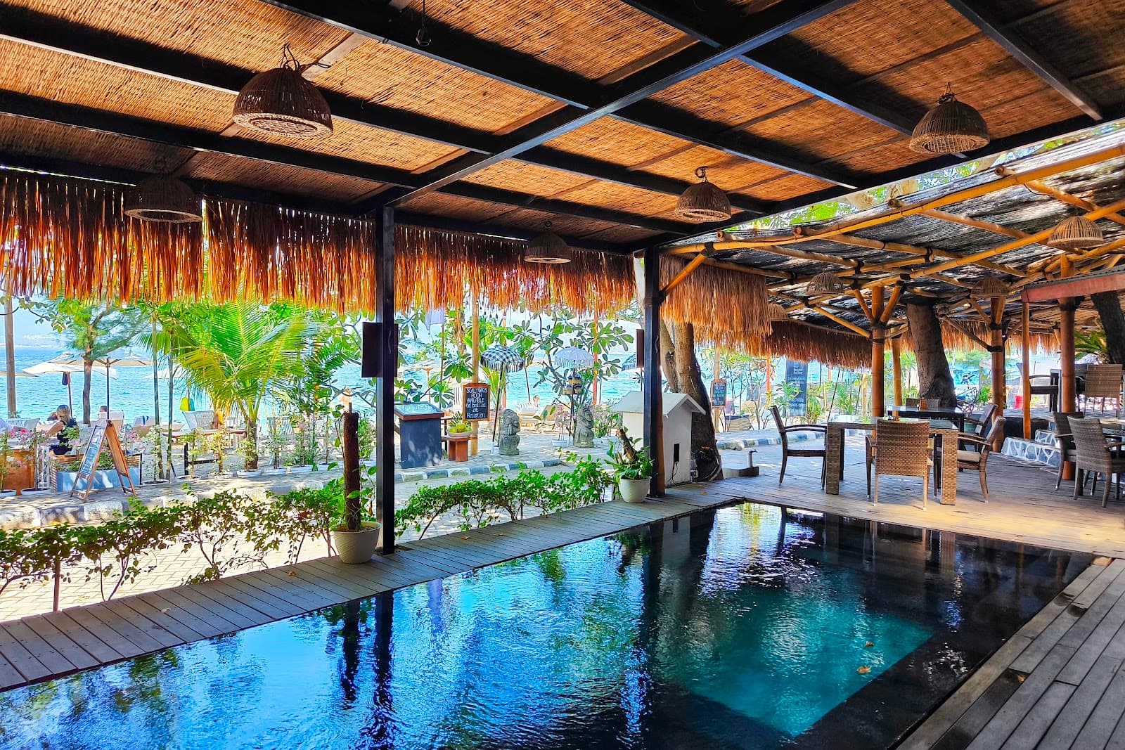 The Beach Club Bungalows 3