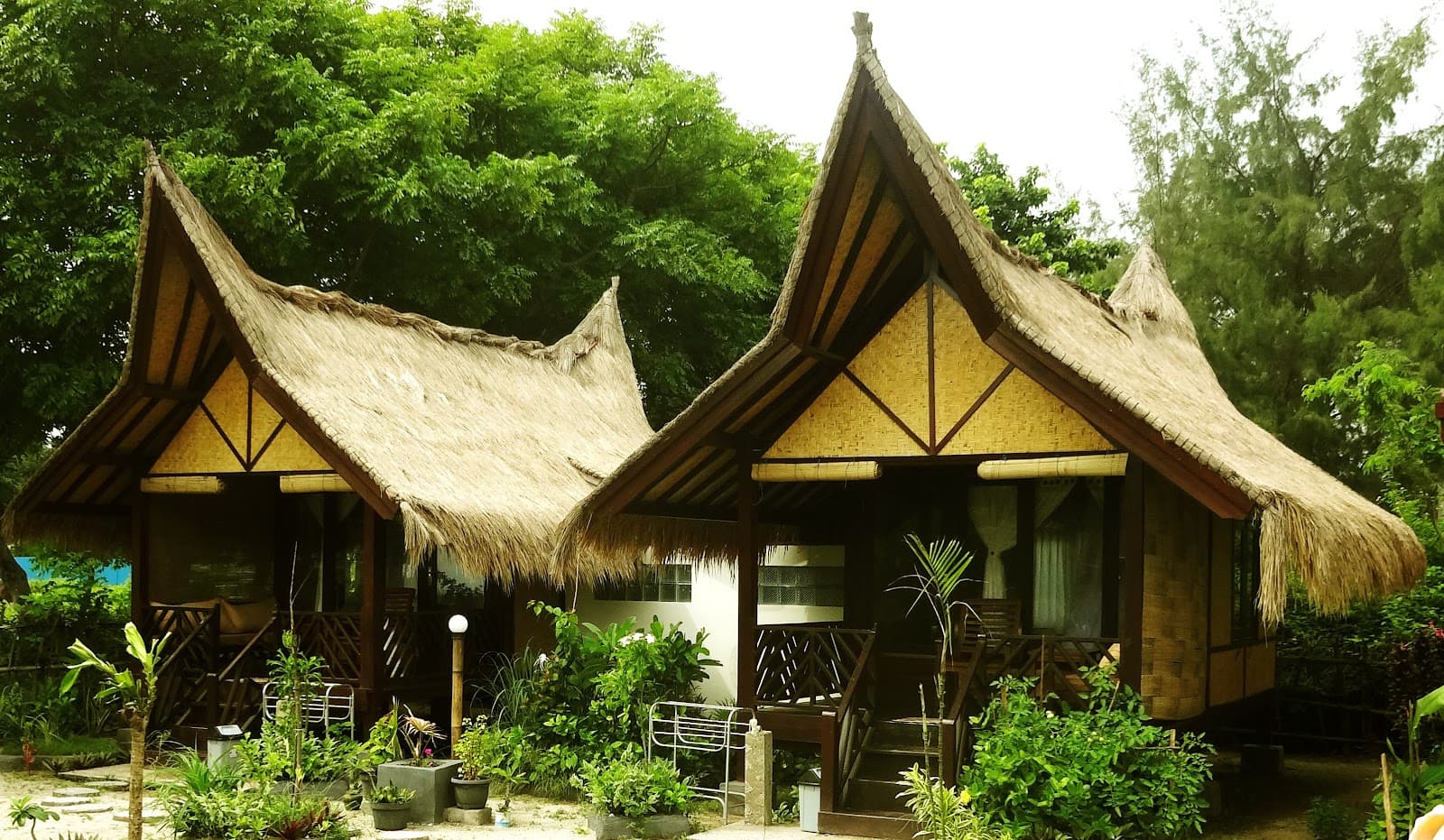 Ana Bungalows and Warung