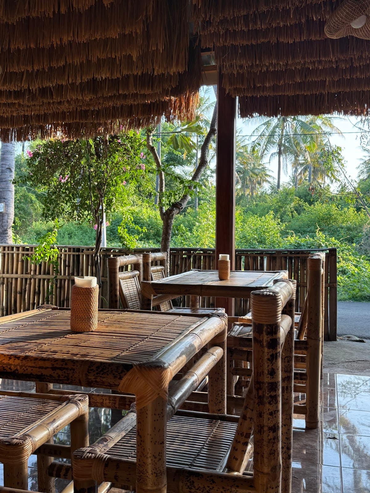 Jizzy warung