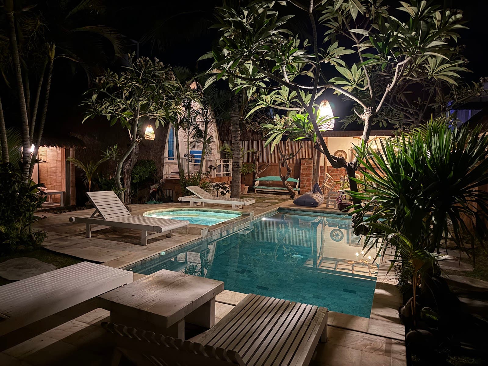 Coconut Dream Bungalows 3