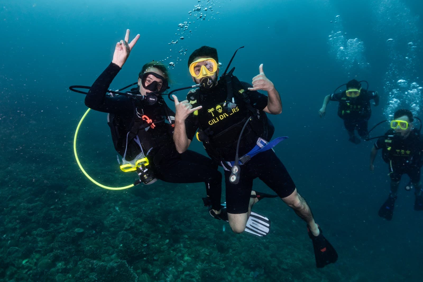 Gili Divers 2