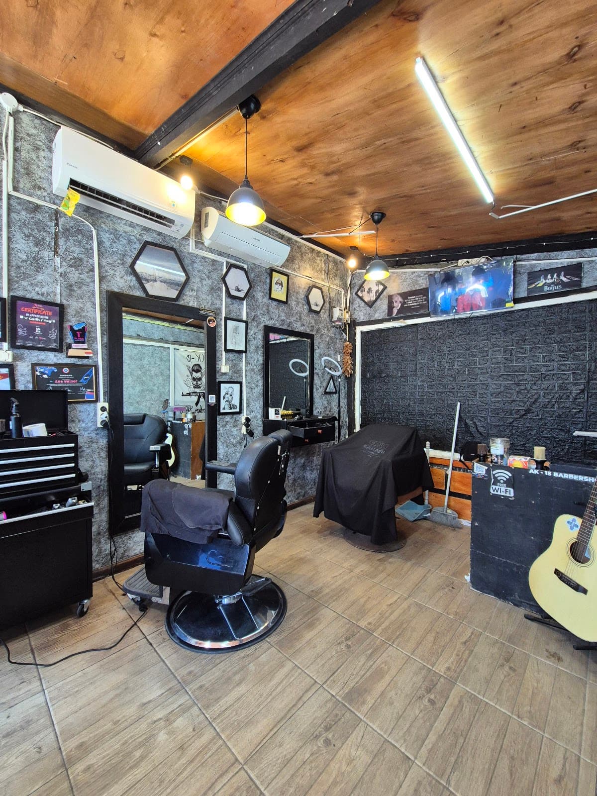 The Barber Shop 2
