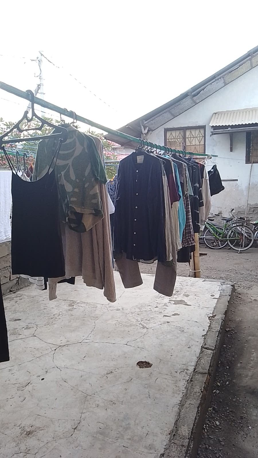 Vania Laundry 2